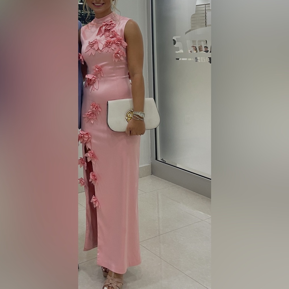 Elegant Pink Floral Appliqué Evening Dress - Women